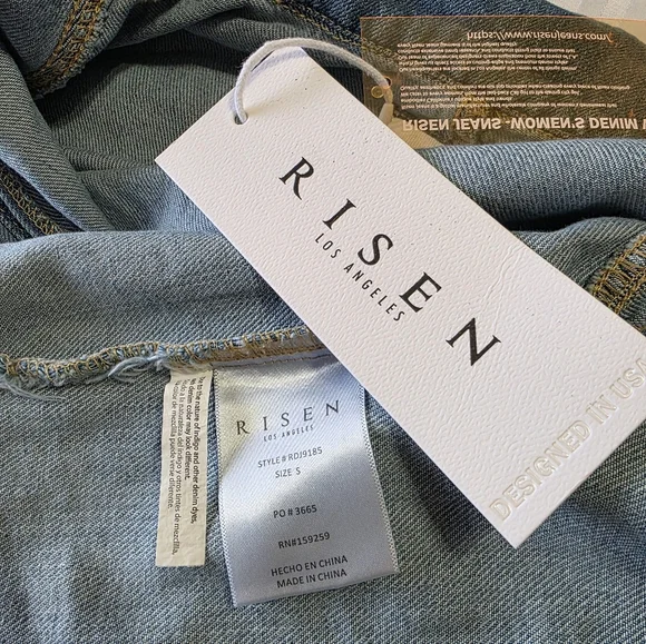 RISEN NWT Medium Wash Short Denim Jacket • Boxy Spring Layer • Size Small - Picture 8 of 9